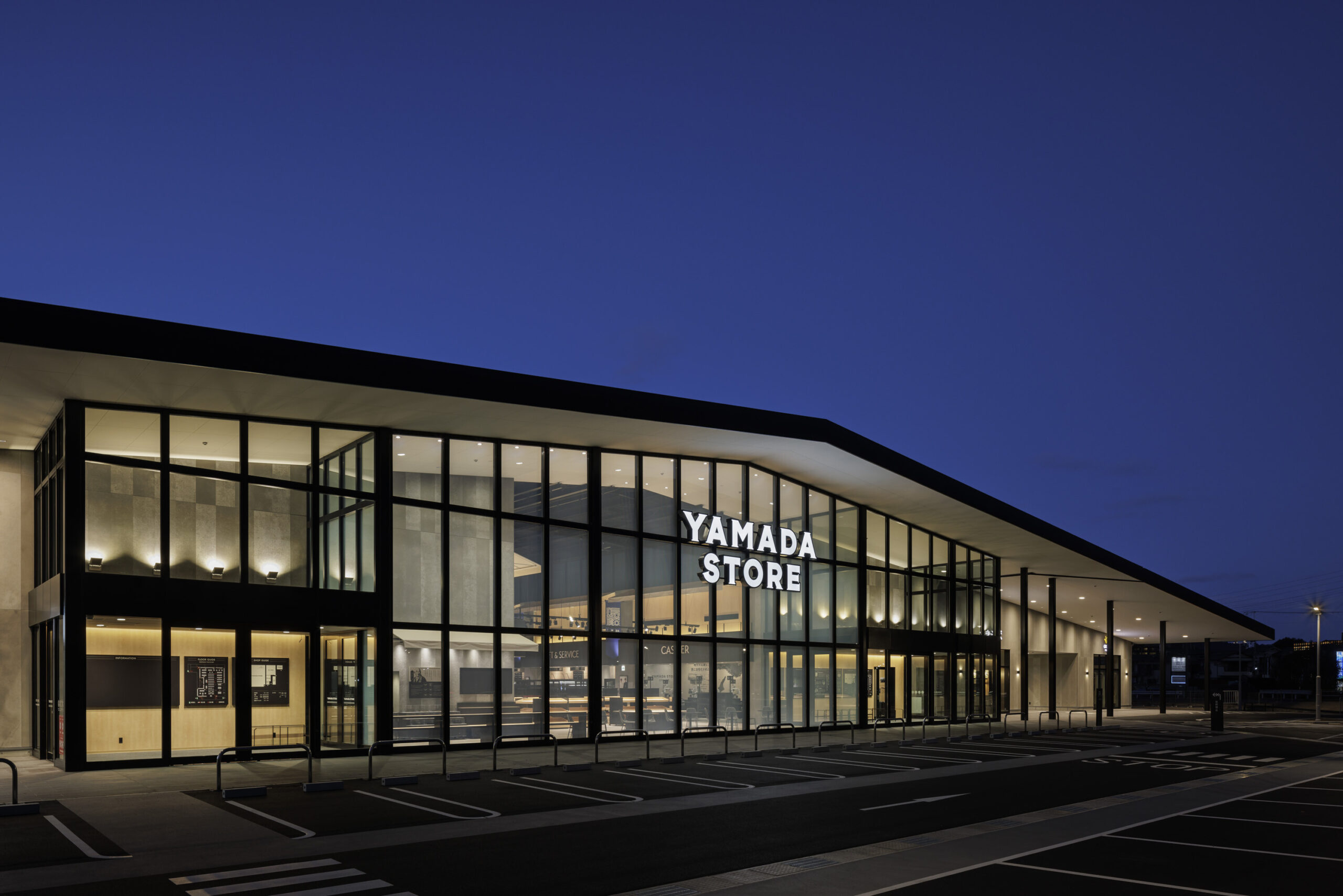 ヤマダストアー新青山店様
